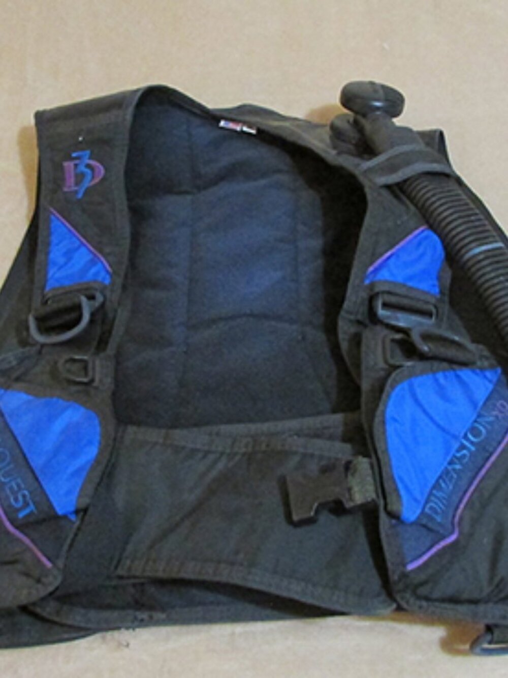 SeaQuest D3 Dimensions XP Scuba Vest Blue & Black Adult -Size Small